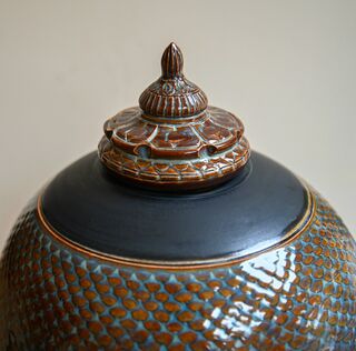 SS ART AND CERAMICS
Art and ceramics have the power to transcend time and space, capturing the beauty of the world around