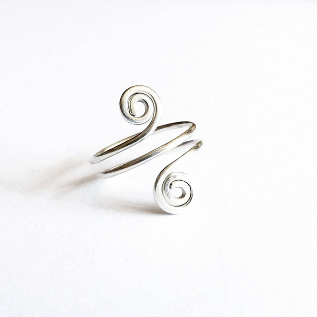 Wire spiral ring