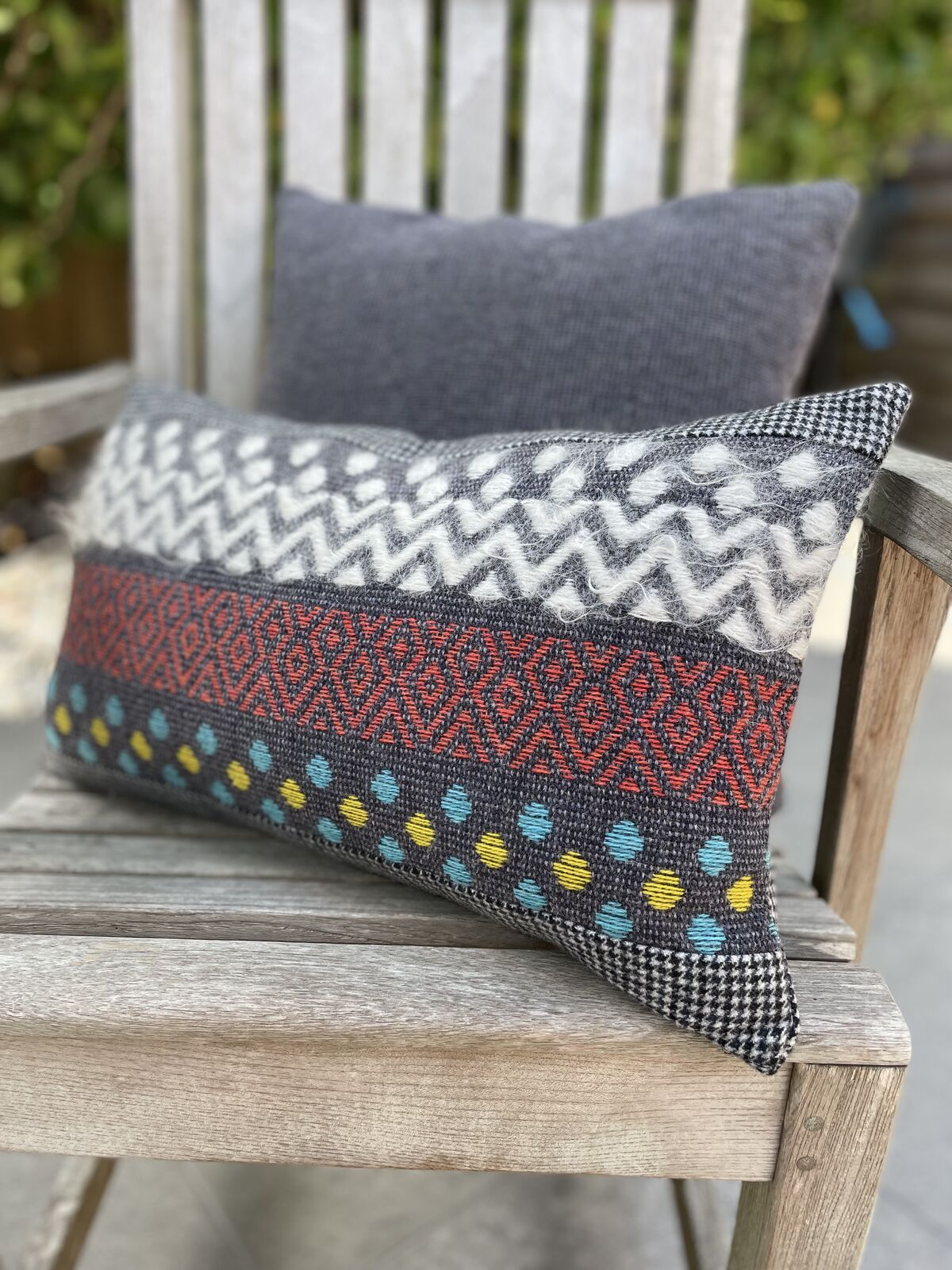 Cushion. Fluffy zigzag.
