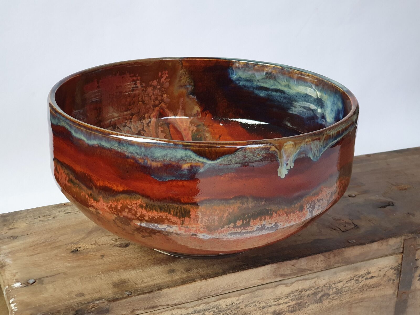 Ceramic centrepiece bowl