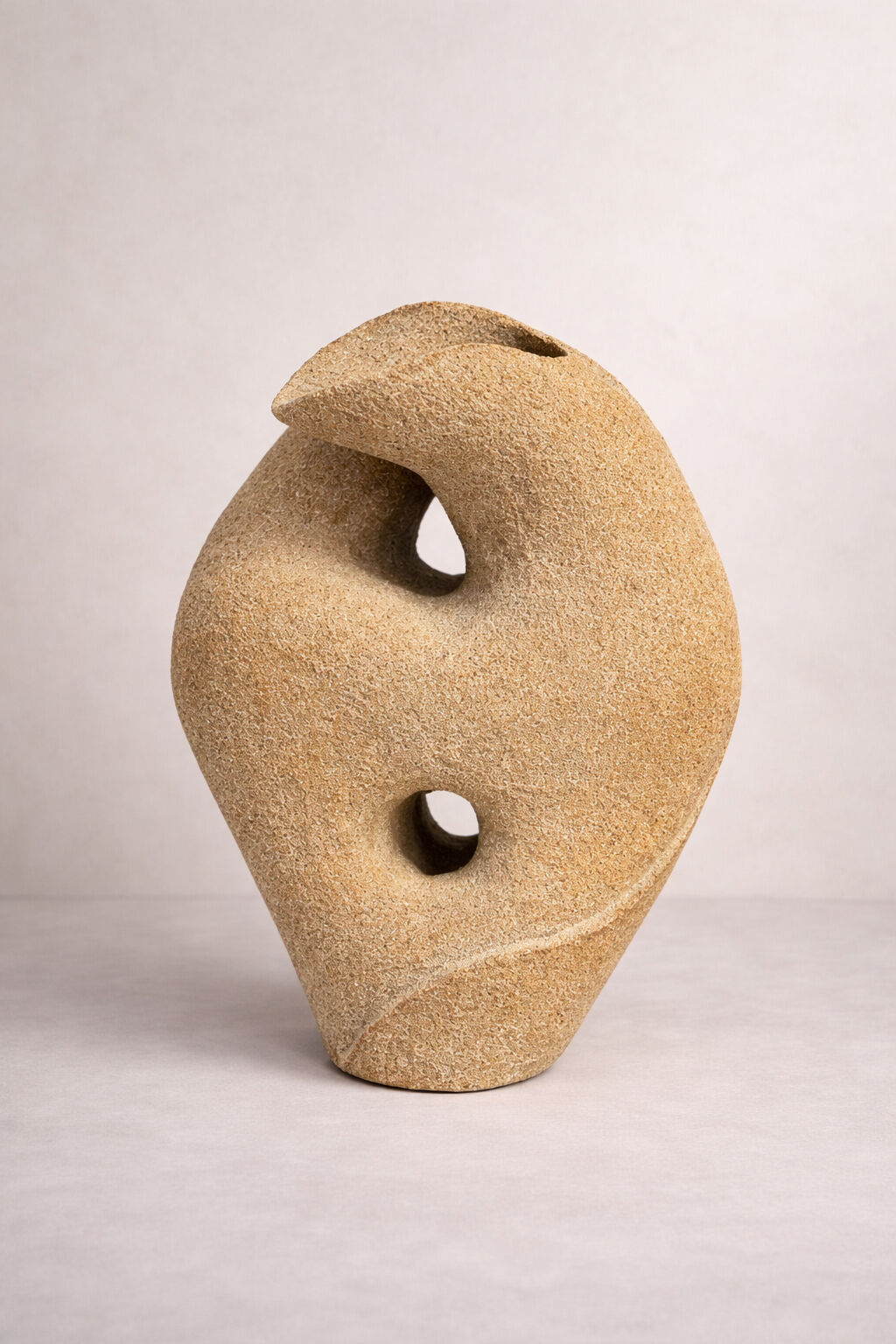 Soro | Handmade Ceramic Sculptural Vase