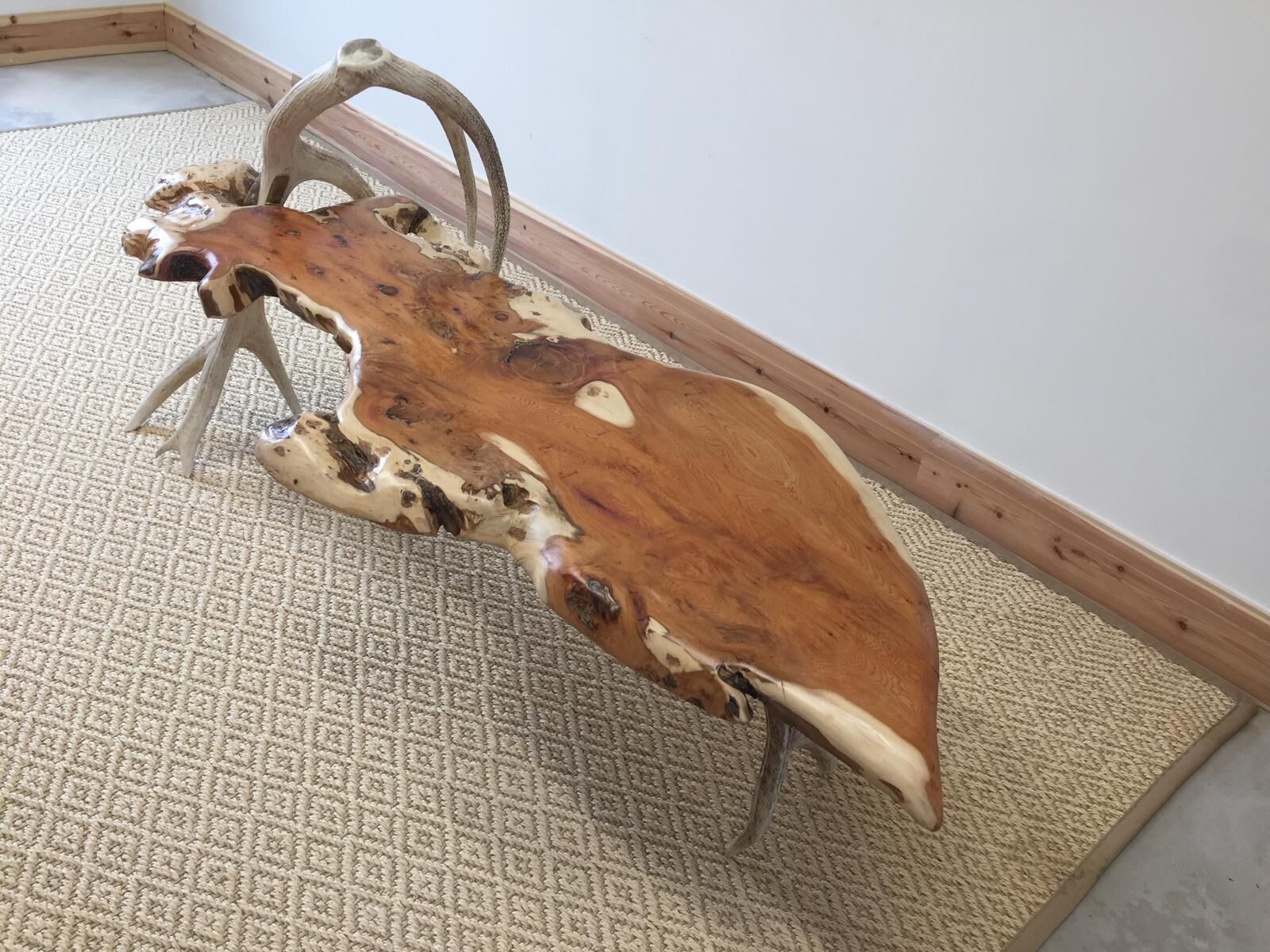 Antler table