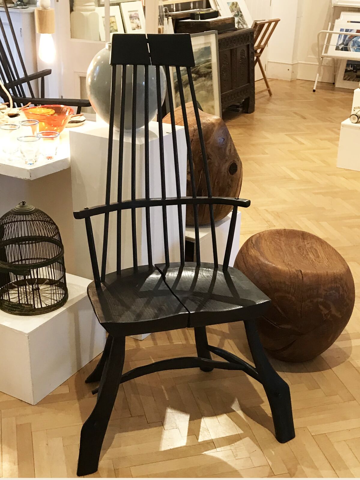 Short-armed Chair