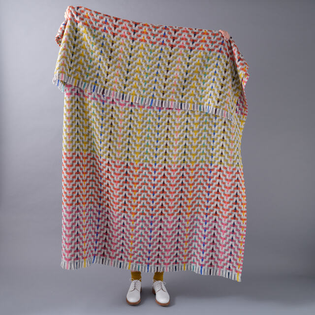 Greenwich Fuchsia Throw
