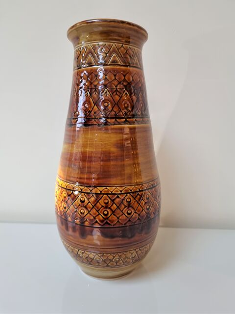 AMBER GLOW WHEEL THROWN VASE