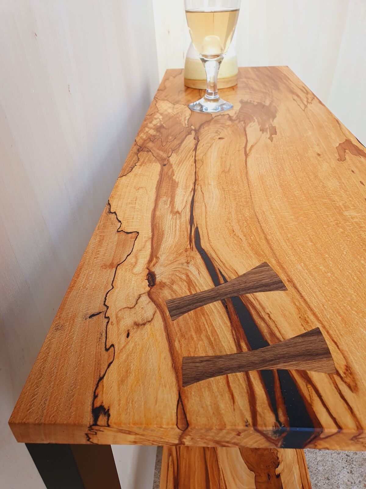 Kuro Hall/Console Table