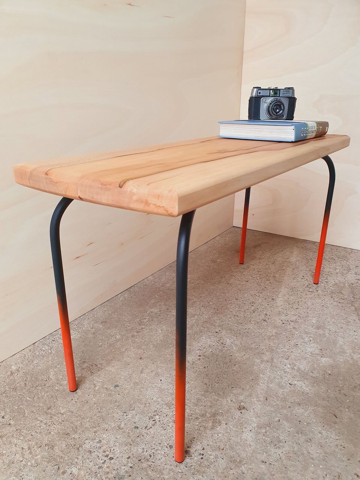 Parisu Table/Bench