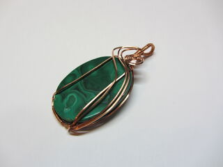 Jo Cross - wire wrapped jewellery and pastel/charcoal painting